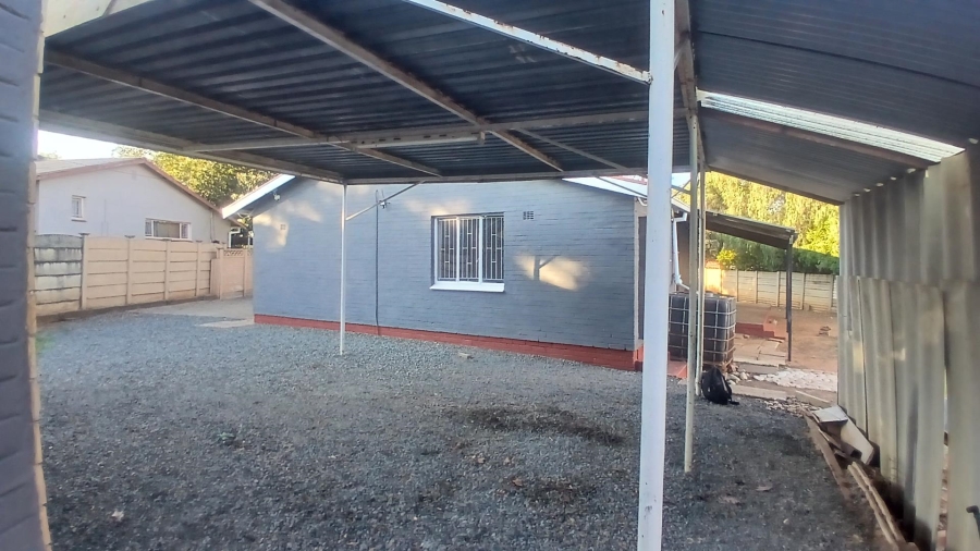 3 Bedroom Property for Sale in Uitsig Free State